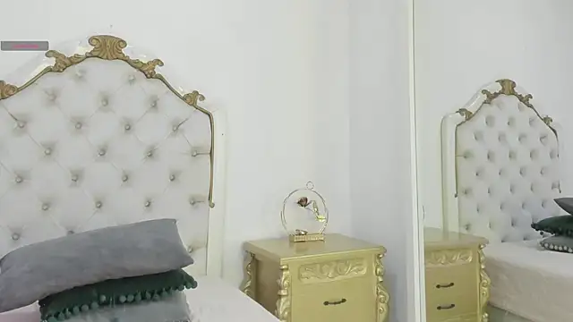 Snapshot of Princsgirl_ chatting on September 18, 7:34 pm Princsgirl online show from September 18, 7:34 pm