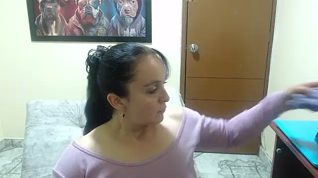 antara hotgirl online show from June 18, 9:52 pm