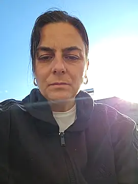 IsabelleCraft online show from October 22, 1:05 pm