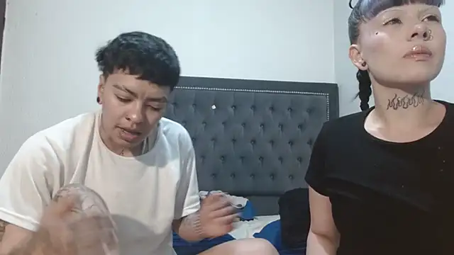 dulce maria x online show from April 23, 4:42 am