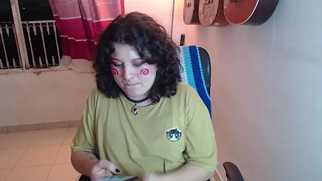 Smoke trip Alicia online show from October 10, 5:01 am