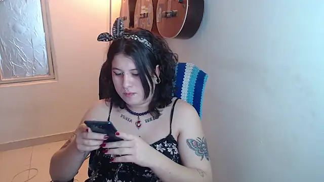 Smoke trip Alicia online show from October 31, 3:08 am