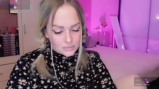 Libby Nora online show from April 28, 9:24 am