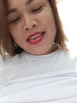 XXLorie 02 online show from October 9, 12:20 pm