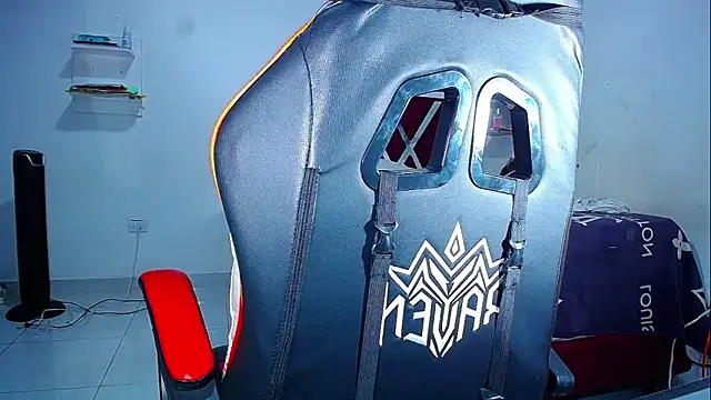 DanisaBrown online show from April 25, 9:34 pm