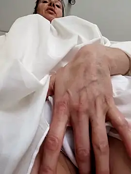 EvaXOAir online show from April 30, 3:23 am