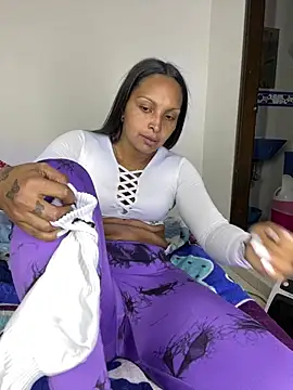 sandylau online show from February 9, 6:10 pm