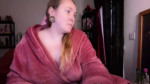 kisicaxx online show from November 8, 4:01 pm