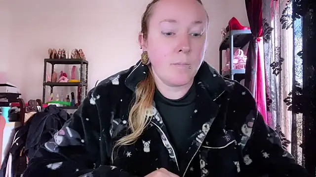 kisicaxx online show from February 20, 11:23 am