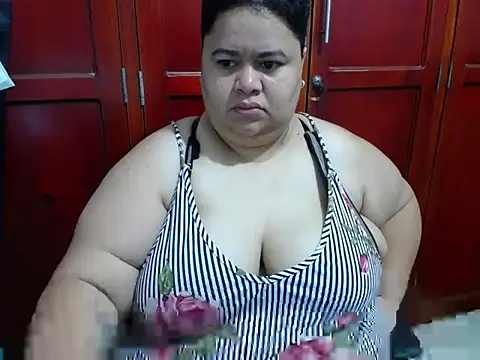 hotlesby4uxxx online show from June 23, 1:53 pm