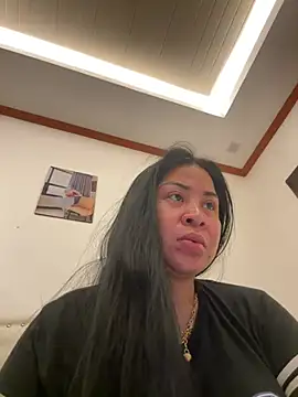 Tightwetholesxx online show from February 24, 1:05 am