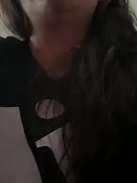 itsCassie online show from October 9, 4:00 pm