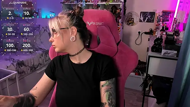 ChloeKohaku online show from April 24, 3:31 am