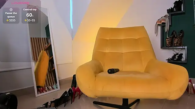 Ashley leon  online show from April 23, 7:49 pm