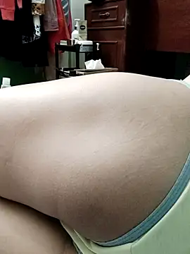 QueenSoreal online show from March 26, 4:53 pm