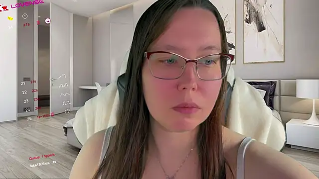 Snapshot of Victoria_Romans chatting on October 10, 7:57 am Victoria Romans online show from October 10, 7:57 am