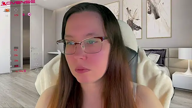 Snapshot of Victoria_Romans chatting on October 5, 11:43 pm Victoria Romans online show from October 5, 11:43 pm