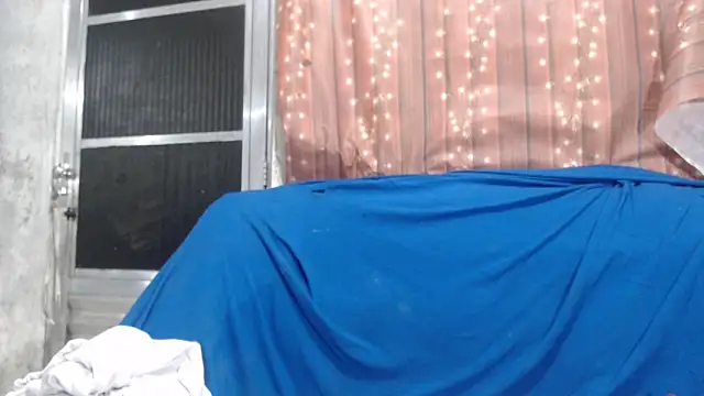 Venusluxodomme online show from April 20, 2:14 am