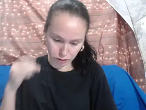 Venusluxodomme online show from October 8, 4:11 pm