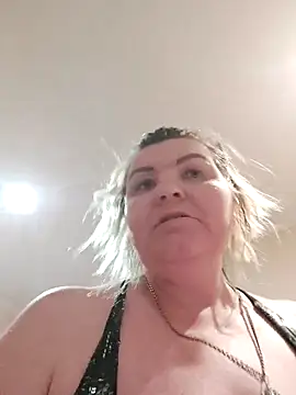 Snapshot of VeronikaBless chatting on September 12, 4:36 pm VeronikaBless online show from September 12, 4:36 pm