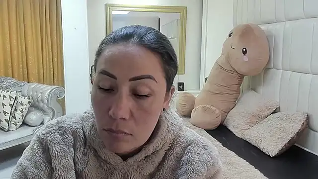 gaby trent online show from February 17, 3:44 pm