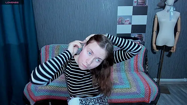 pa1e pr1ncess online show from November 13, 9:41 am