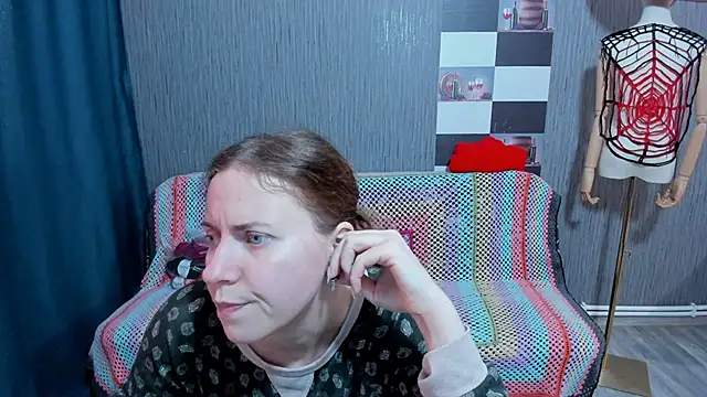 pa1e pr1ncess online show from November 18, 12:17 pm