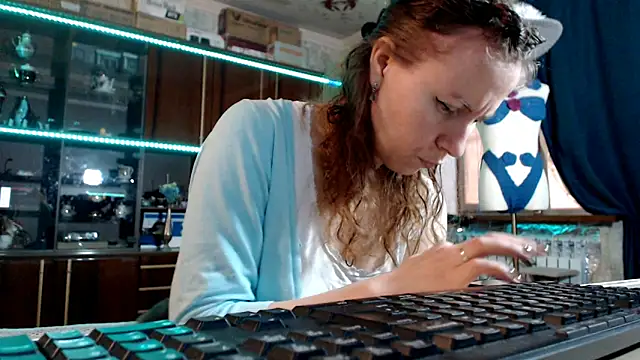 pa1e pr1ncess online show from April 22, 8:33 am