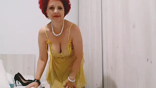 Snapshot of MilfSupreme chatting on September 15, 3:53 pm MilfSupreme online show from September 15, 3:53 pm