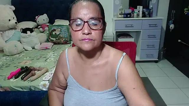 pervert mommy  online show from December 2, 1:35 pm