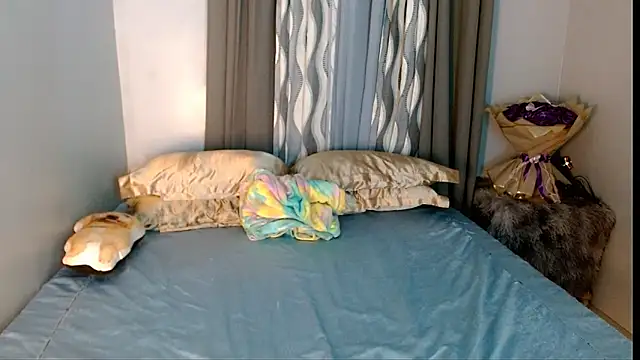 SweetLilly 18 online show from April 20, 5:10 am