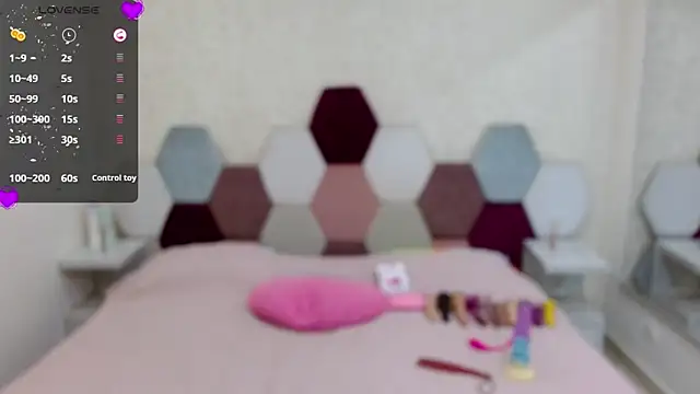 Snapshot of angel_blue chatting on September 15, 8:49 pm angel blue online show from September 15, 8:49 pm