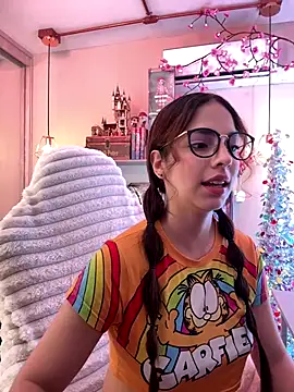 Zoe Bae online show from December 13, 11:21 pm