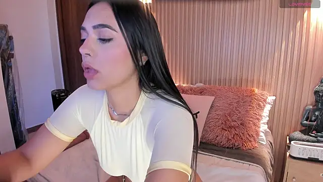 AMELIE xx online show from April 23, 1:24 pm