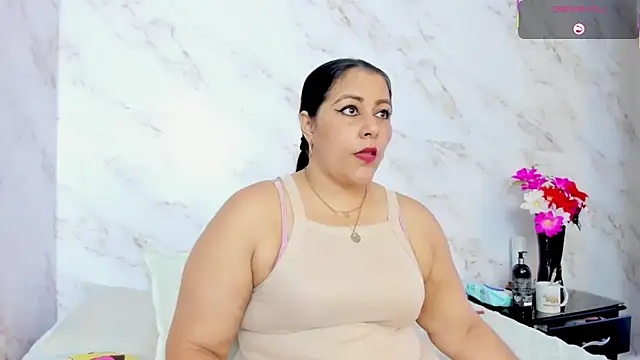 Snapshot of SexxyPamela chatting on October 14, 7:27 pm SexxyPamela online show from October 14, 7:27 pm