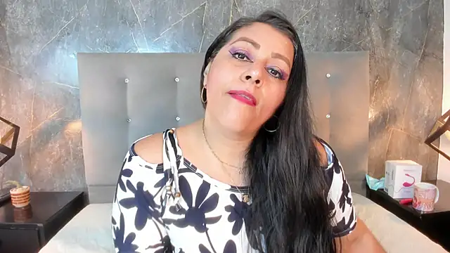 SexxyPamela online show from March 30, 7:35 pm