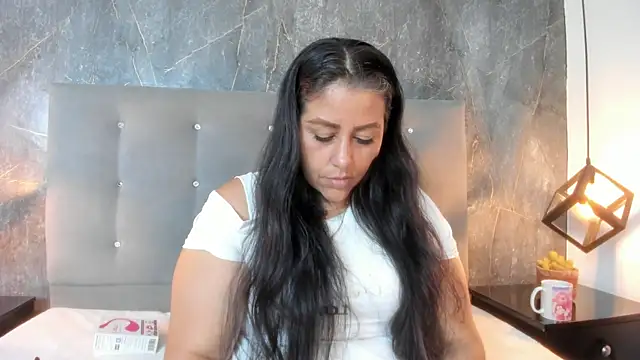 SexxyPamela online show from April 27, 7:22 pm