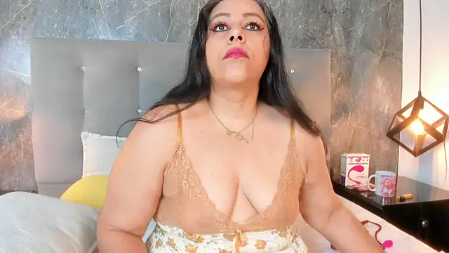 SexxyPamela online show from April 20, 7:17 pm