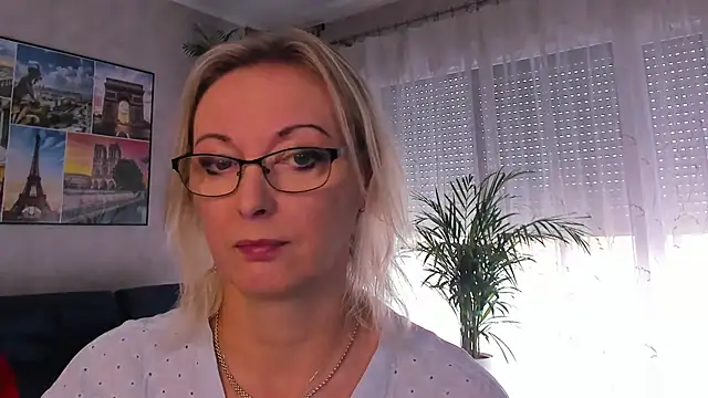 vanessa chat online show from July 21, 1:34 pm