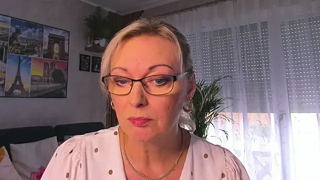 Snapshot of vanessa_chat chatting on October 9, 1:59 pm vanessa chat online show from October 9, 1:59 pm