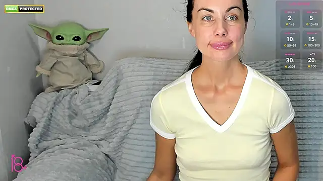 3ight33nplus online show from October 11, 5:04 pm