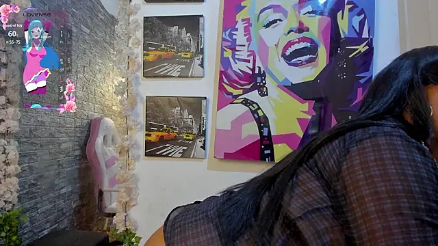 paola ih online show from March 19, 8:46 pm