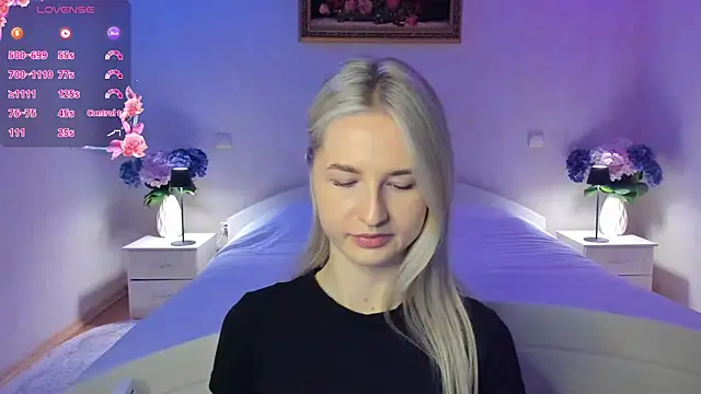 AnnaCarrera online show from April 22, 8:39 pm