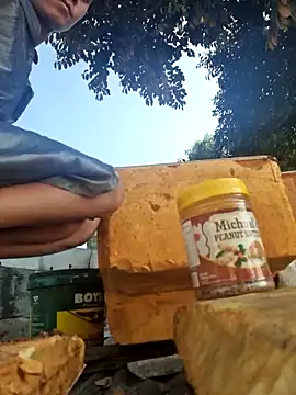 Paula Jordan online show from April 25, 11:57 pm