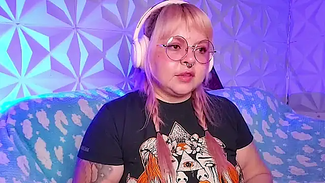 Satyn doll online show from April 25, 12:13 am