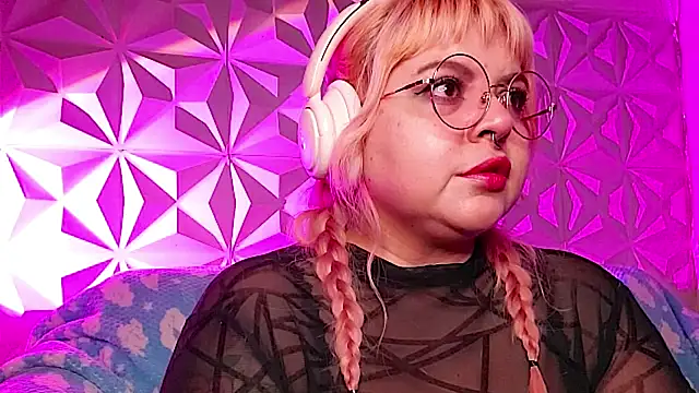 Satyn doll online show from April 3, 2:09 am