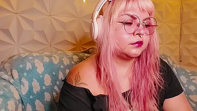 Satyn doll online show from June 6, 11:44 pm