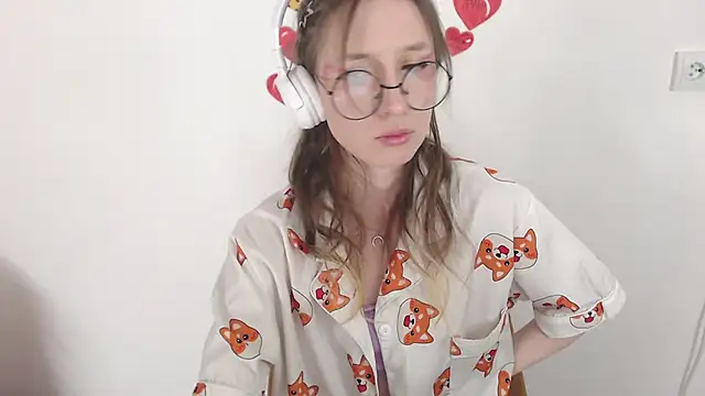  Hanna Moon  online show from April 22, 10:12 am