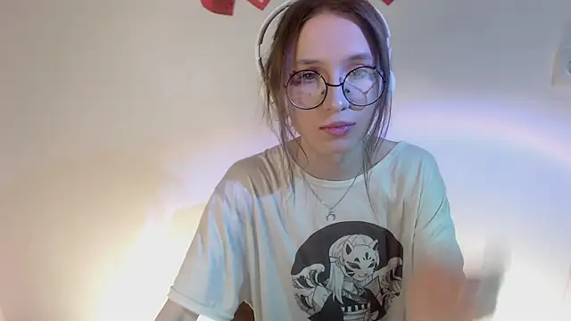  Hanna Moon  online show from April 27, 5:21 pm