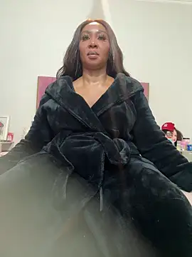 Bootyliciouse21X online show from June 30, 5:18 am